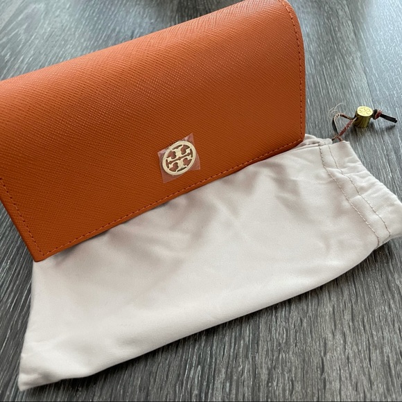 Tory Burch Cutout Sunglasses - Picture 4 of 6